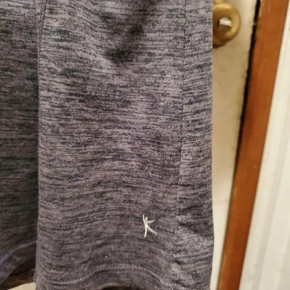 Danskin gray v neck athletic top - Picture 5 of 6